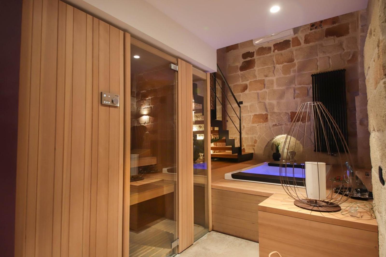 Suite & Spa Via Veneto Monopoli Exteriör bild